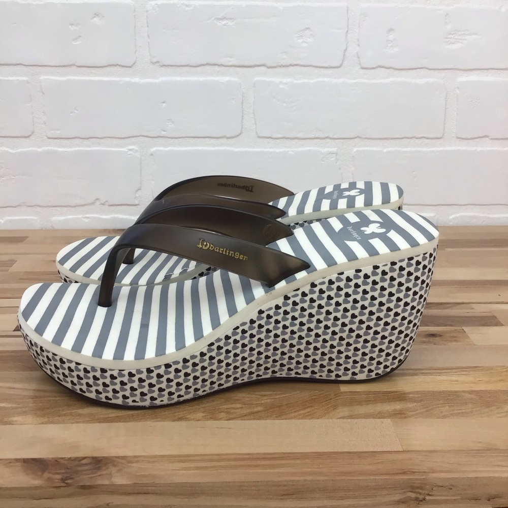 Darlingen flip flop wedges sandals striped grey withe black hearts pattern